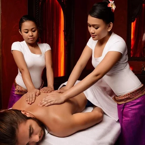 Four Hand Massage